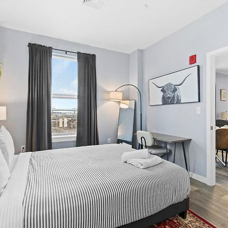Furnished Apartments Near Encore Everett Exterior photo